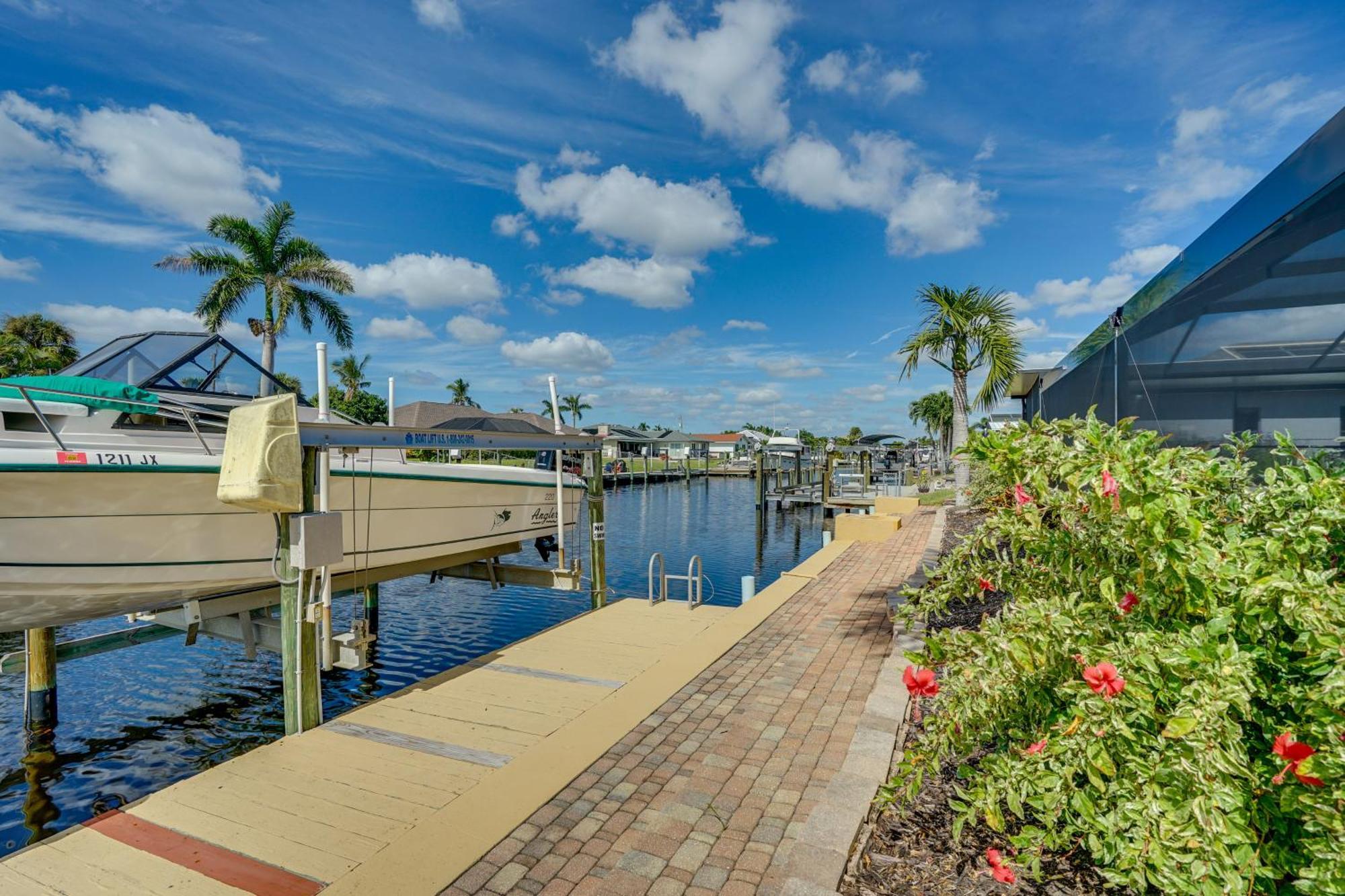 Beachy Cape Coral Home - Swim, Fish, Boat! Extérieur photo