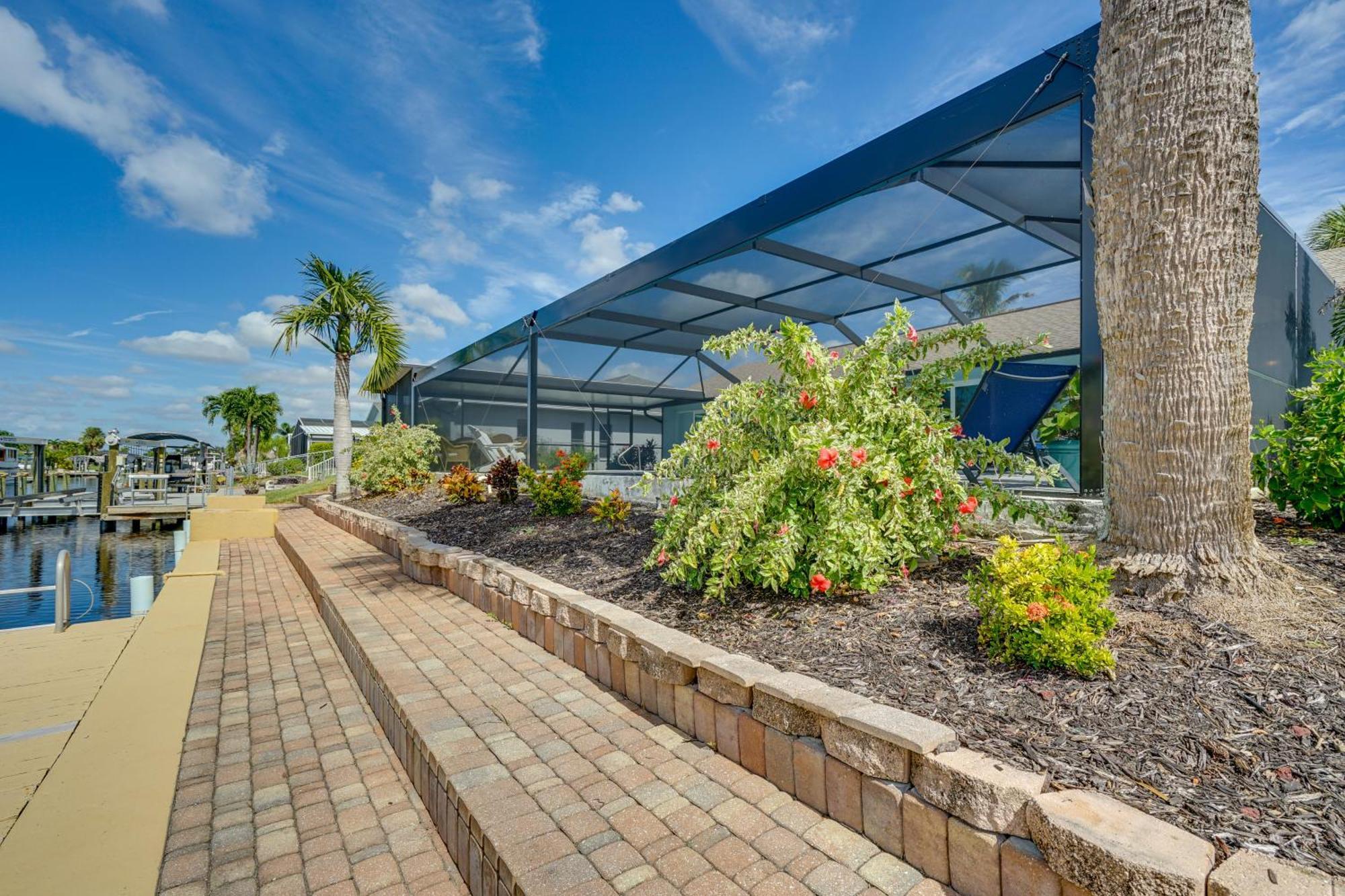 Beachy Cape Coral Home - Swim, Fish, Boat! Extérieur photo